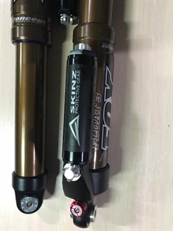 Амортизаторы передние FOX FLOAT 3 EVOL(850-23-226)(SKINZ) - фото 10270