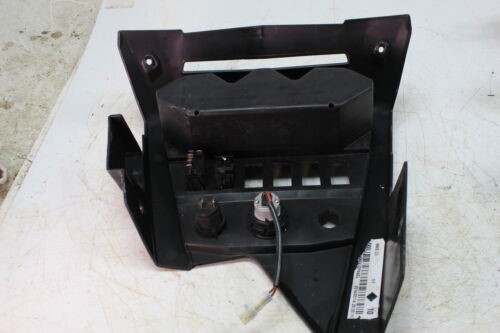 Панель приборная/нижняя/центральная Can Am Maverick 1000R БУ(707900019-1) - фото 16217