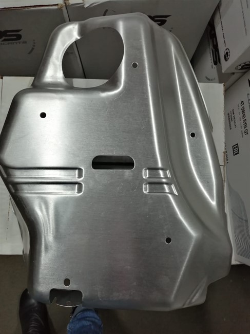 Дефлектор глушителя левый (514054202) - фото 16548