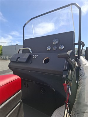 Лодка Буревестник 580 ST в комплекте с ПЛМ  MERCURY 115  и прицепом - фото 19048